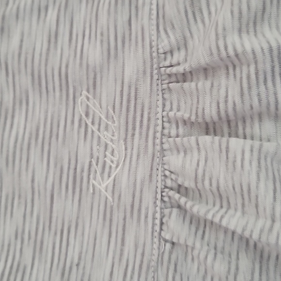 Kuhl Aspira Tank Top Racer Back Pleated Gray White Stripe Large style 8379 - Picture 10 of 10